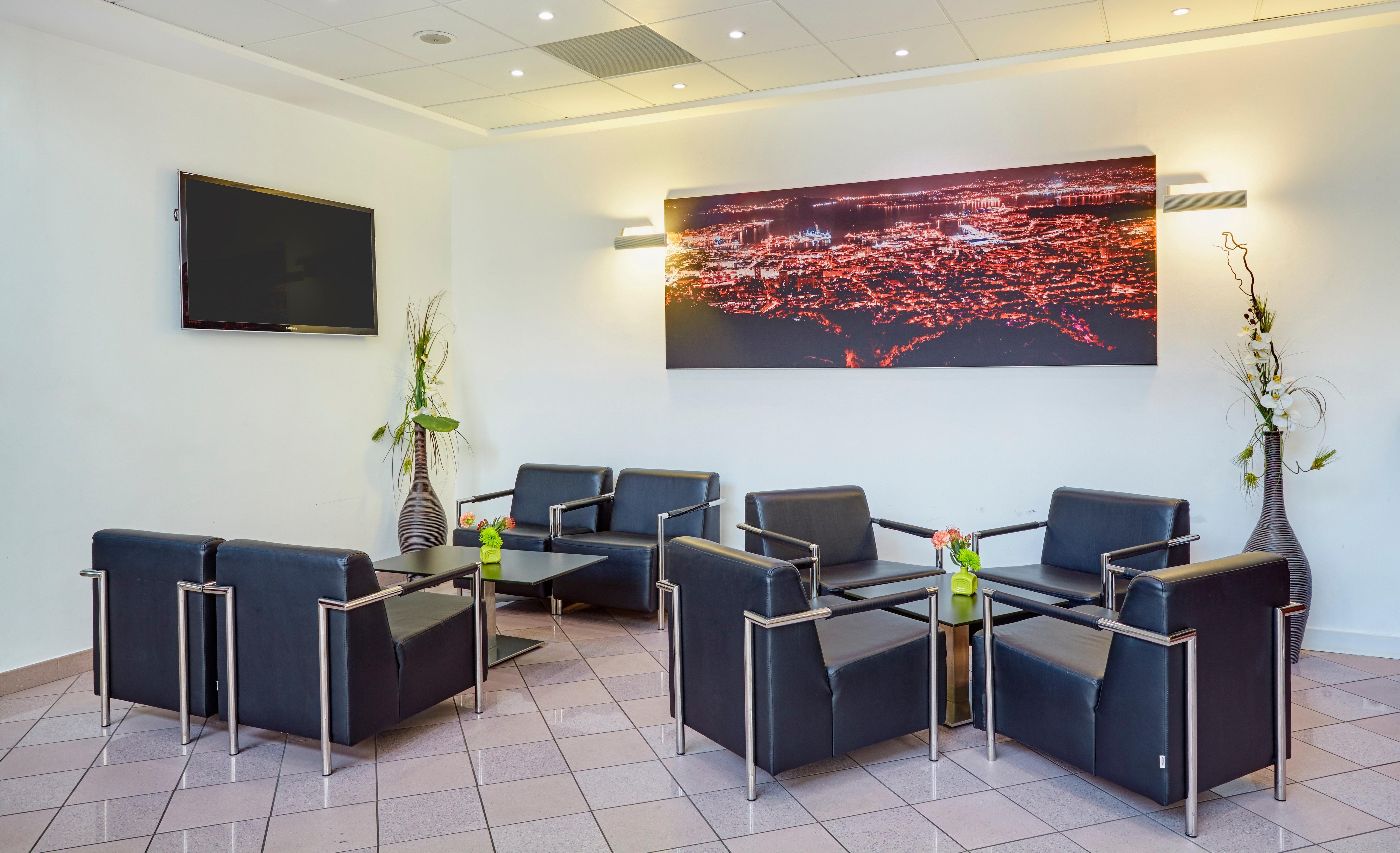 Holiday Inn Toulon City Centre By Ihg Экстерьер фото