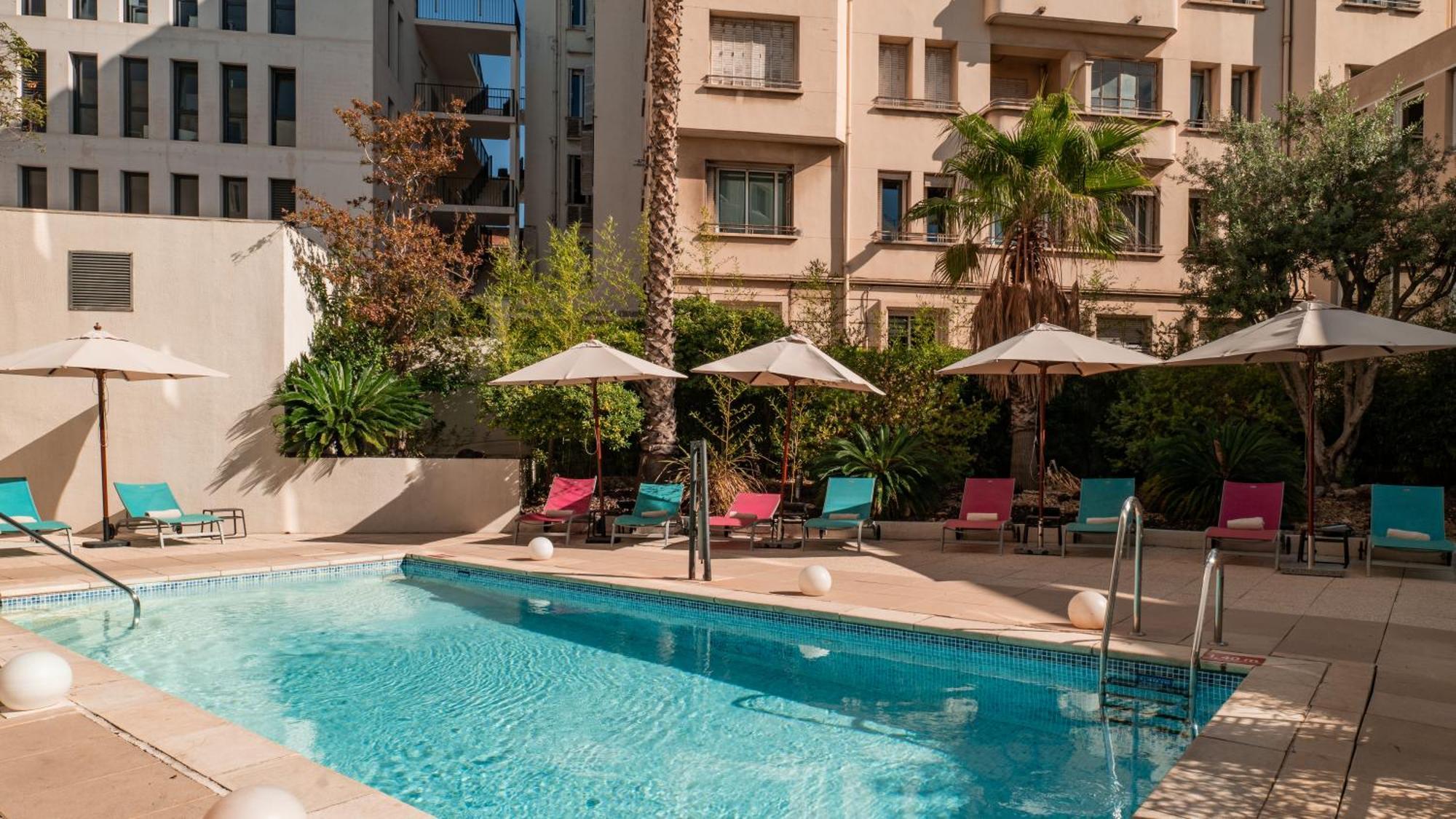 Holiday Inn Toulon City Centre By Ihg Экстерьер фото
