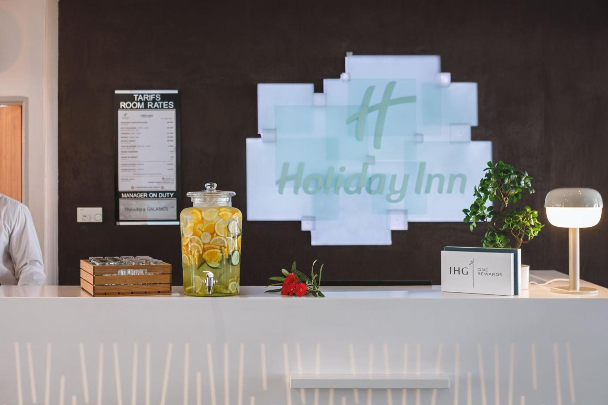 Holiday Inn Toulon City Centre By Ihg Экстерьер фото