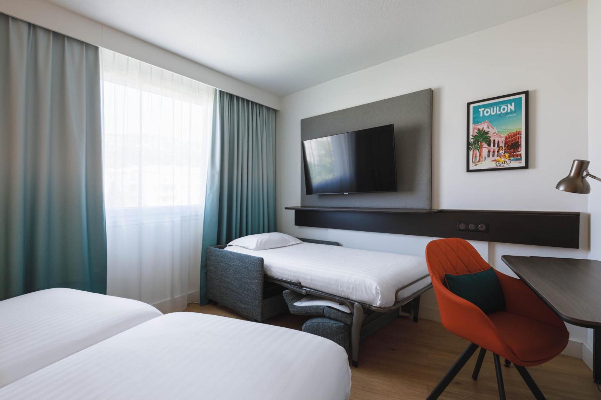 Holiday Inn Toulon City Centre By Ihg Экстерьер фото