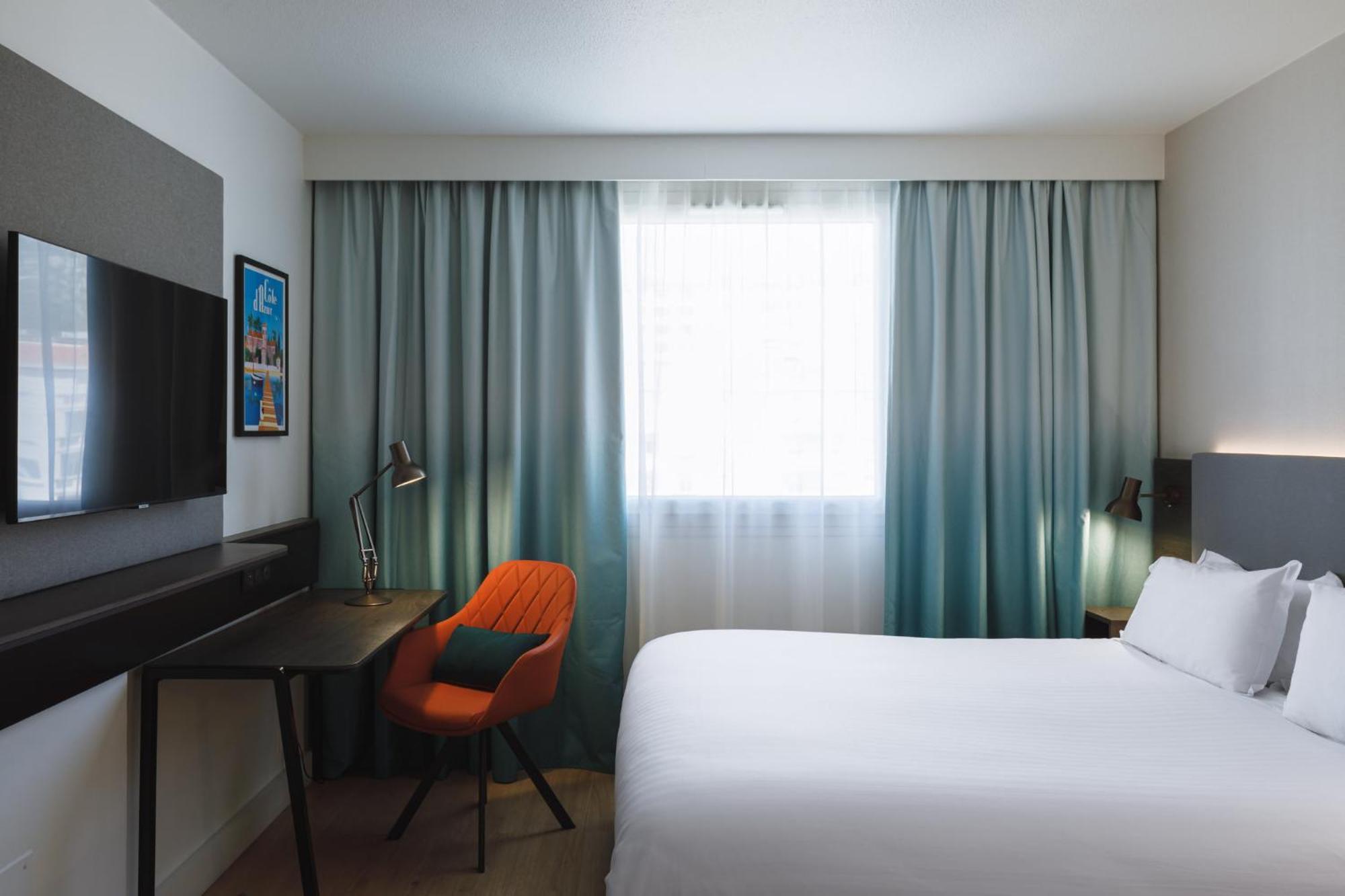 Holiday Inn Toulon City Centre By Ihg Экстерьер фото
