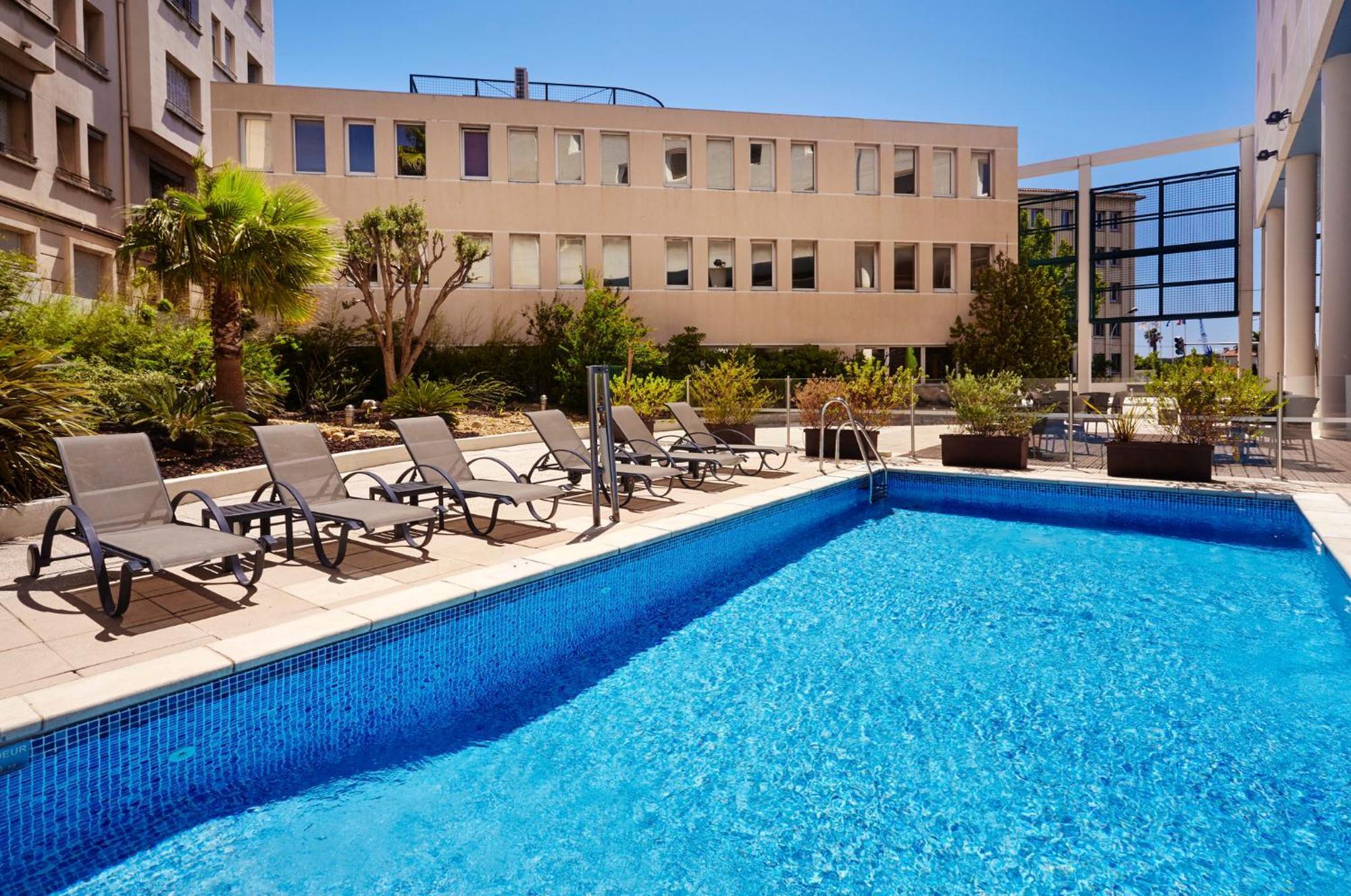 Holiday Inn Toulon City Centre By Ihg Экстерьер фото